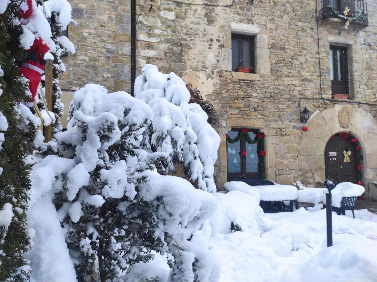 Gasthaus Casa Rural Laguarta - Restaurante Exterior foto