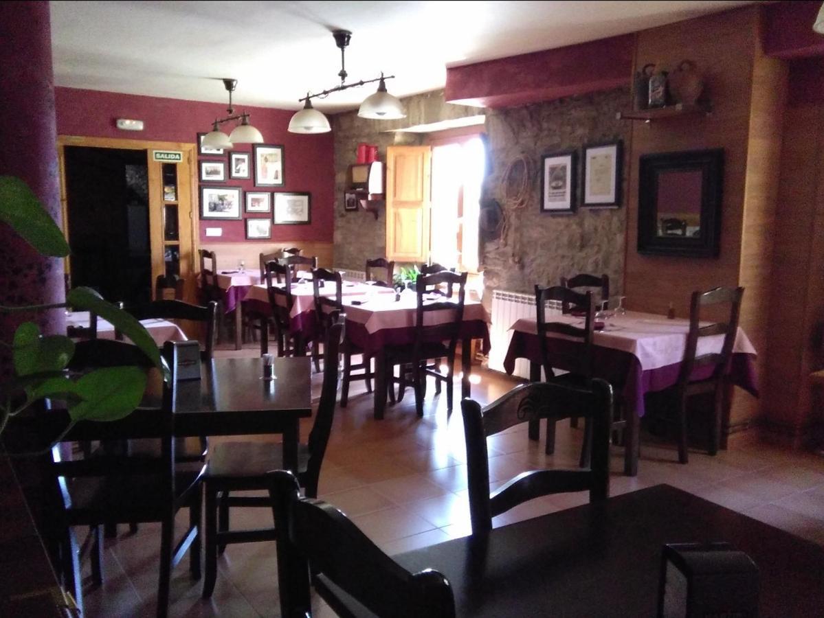 Gasthaus Casa Rural Laguarta - Restaurante Exterior foto